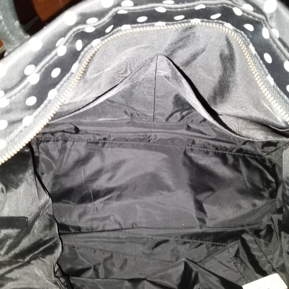 Kate Spade Black and White Nylon Blake Avenue Taden Tote/Baby Bag - Picture 13 of 15